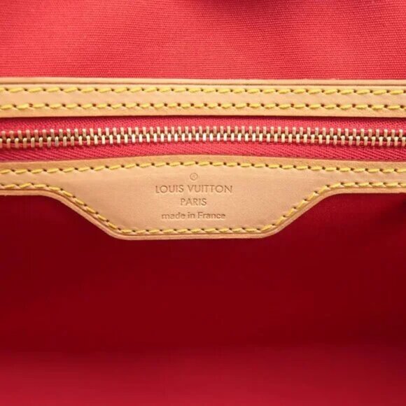 100% Authentic Louis Vuitton Brea Red Monogram Patent Leather Satchel - Picture 11 of 12